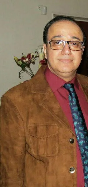 دکتر شهزاد شیرزاد متخصص پوست و مو